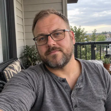 Ryan Mercer, Reviews Editor